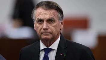‘Toc toc toc’ e ‘censura’: esquerda comemora e bolsonaristas condenam operação da PF