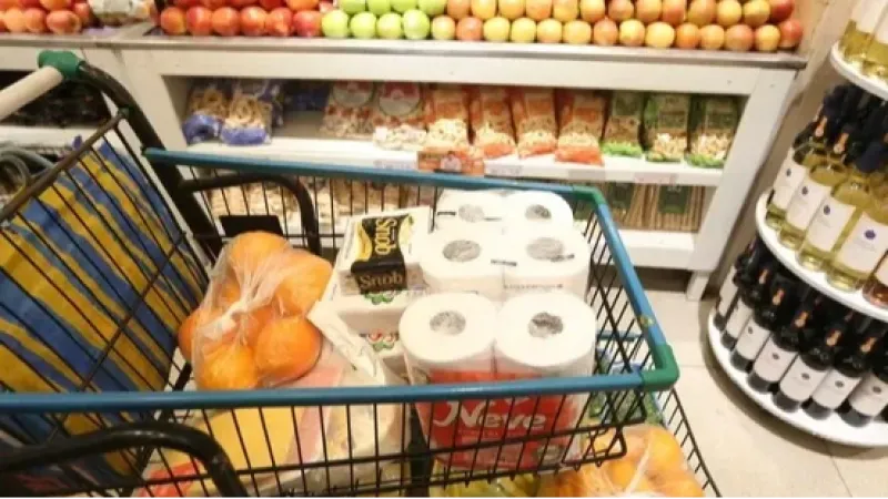 Prévia da inflação acelera para 0,89% em abril e salta para 4,37% em 12 meses