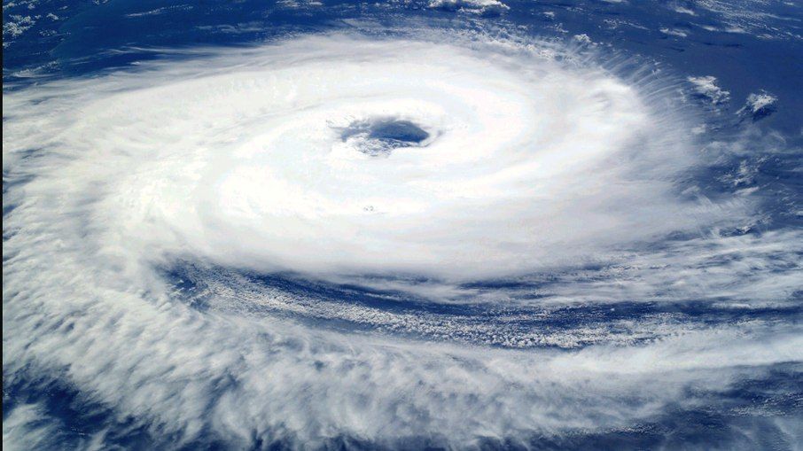 Previsão: ciclone avança e causa chuva intensa e temporal no país