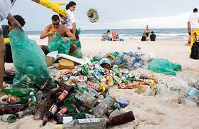Ação da Semarh faz limpeza de praias