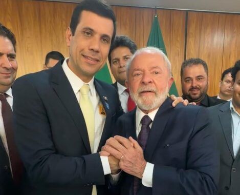 Presidente da AMA participa de reunião com Lula