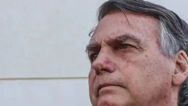 Moraes autoriza visitas de parlamentares do PL a Bolsonaro na Papudinha