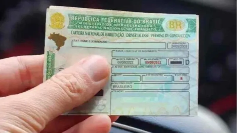 Lula autoriza fim da obrigatoriedade de autoescola para emissão de CNH