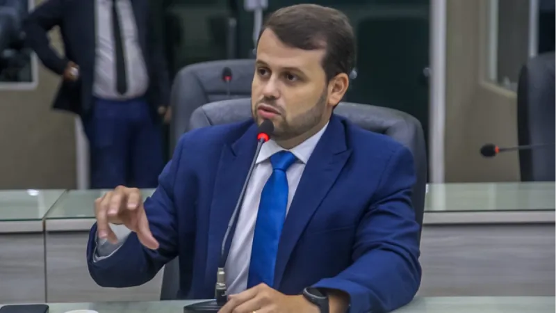 Câmara aprova Moção de Repúdio contra BRK após denúncias de obras inacabadas e cobranças indevidas