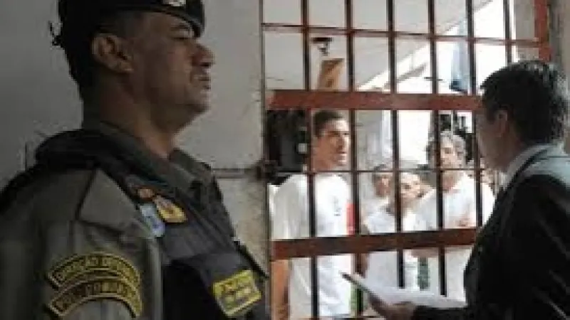 Crimes de Maio: "Foi como uma bomba que caiu em SP", compara professor