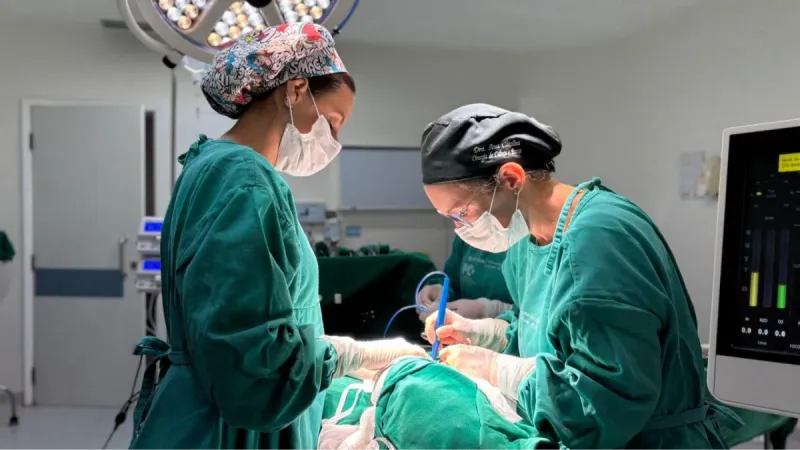 Hospital Metropolitano de Alagoas trata câncer de tireóide com cirurgia de cabeça e pescoço