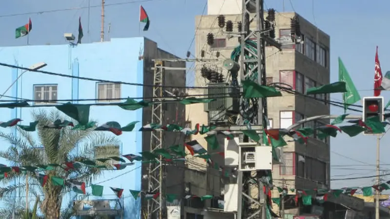 Hamas dissolve governo de Gaza