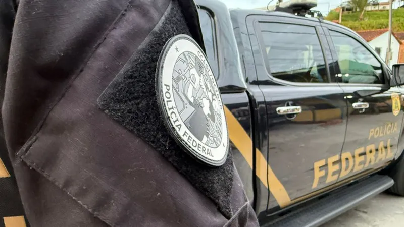Operação da PF combate núcleo financeiro do Comando Vermelho