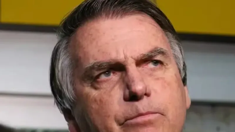 Novo boletim médico mostra que Bolsonaro permanece estável, mas sem previsão de alta