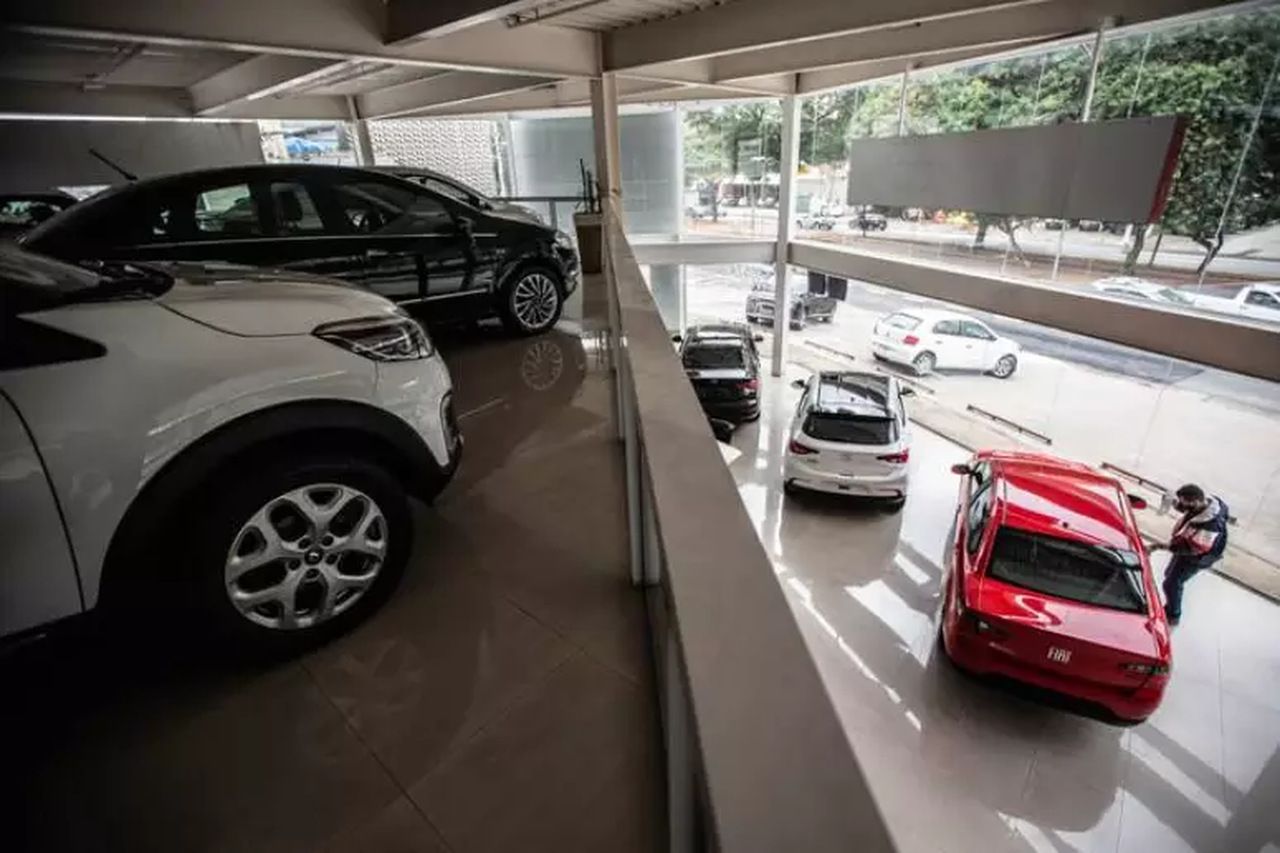 Preços de carros novos podem cair para menos de R$ 60 mil, diz Anfavea