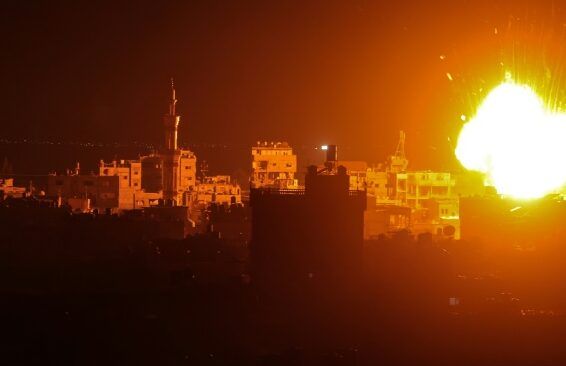 Israel bombardeia o sul de Gaza apesar da pressão internacional