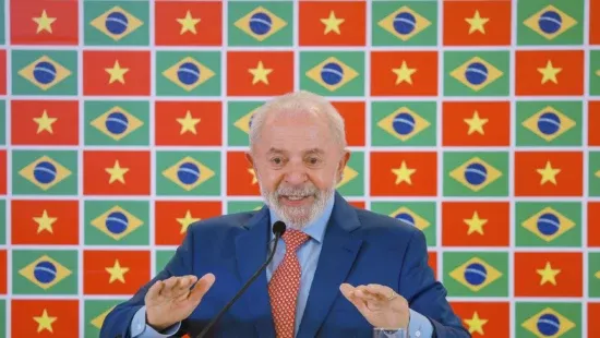 Lula diz não ver problema em ligar para Trump para discutir tarifas
