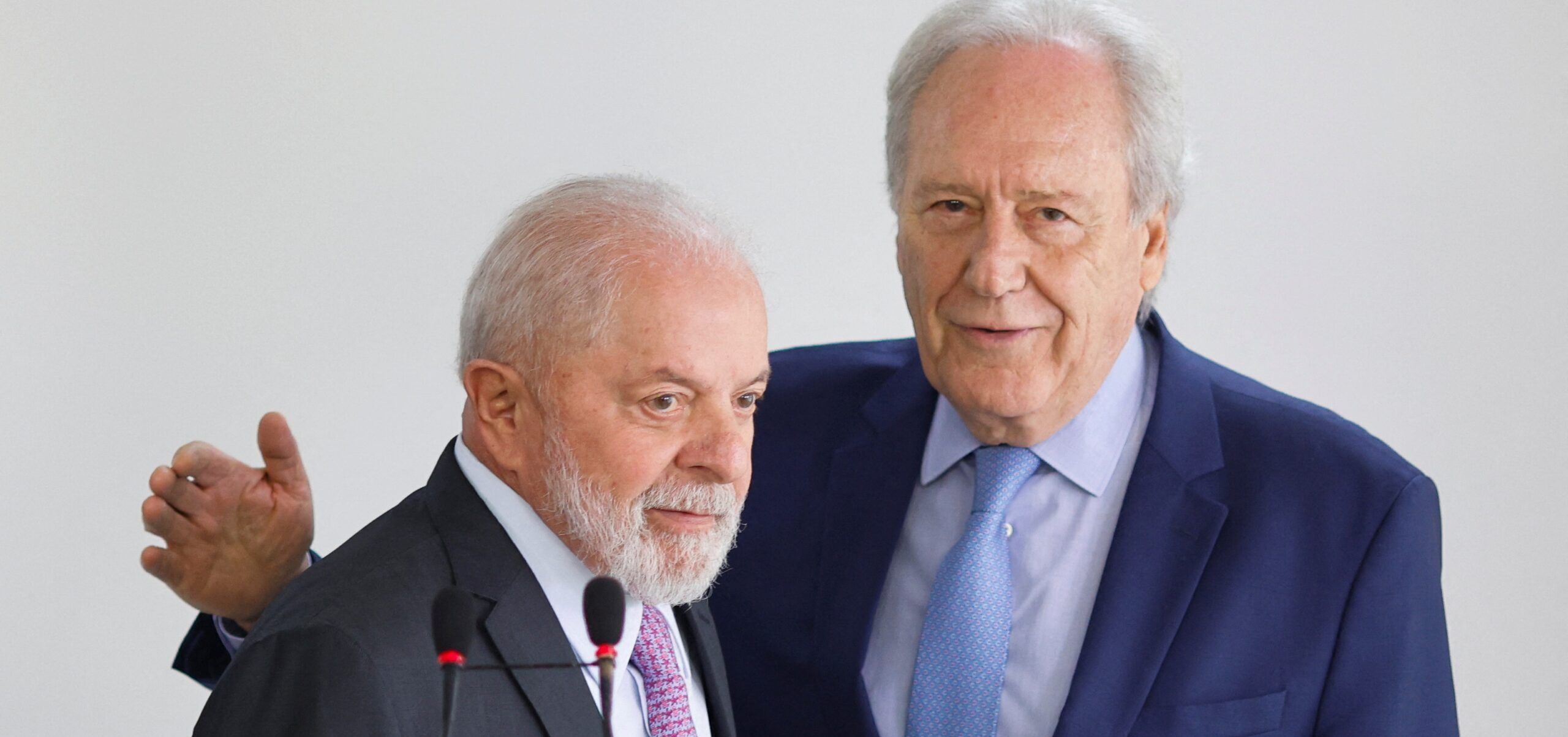 Lewandowski toma posse como novo ministro da Justiça e reúne autoridades em Brasília