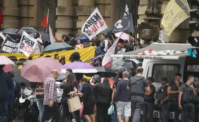 Manifestação pede saída do secretário de Segurança Pública de SP