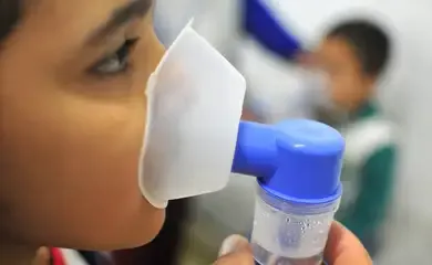 Casos de SRAG aumentam em crianças com a volta às aulas, diz Fiocruz