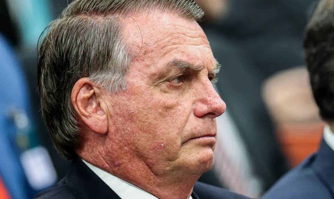 Bolsonaro pode ficar inelegível até 2060 após condenação
