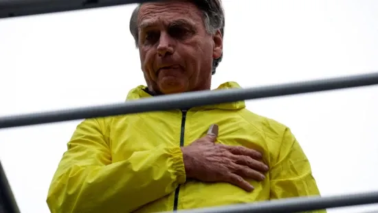 Bolsonaro usa ato para atacar Moraes e Lula e mandar recado ao Congresso