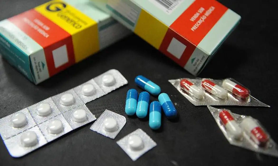 Preço dos medicamentos pode aumentar até 4,5% a partir de domingo; entenda