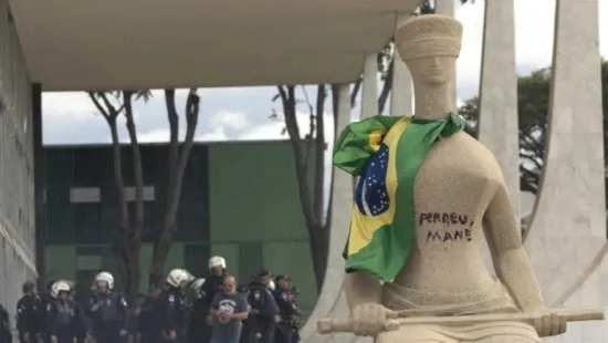 Deputados da base de Lula são maioria entre assinaturas por urgência da anistia