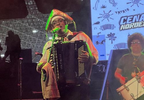 Alagoano Fidellis é destaque do palco principal na primeira noite do Cena Nordeste Festival