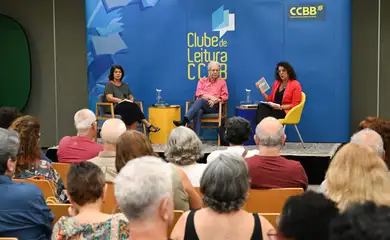 Clubes de livros estimulam leitura, vínculos e pensamento crítico
