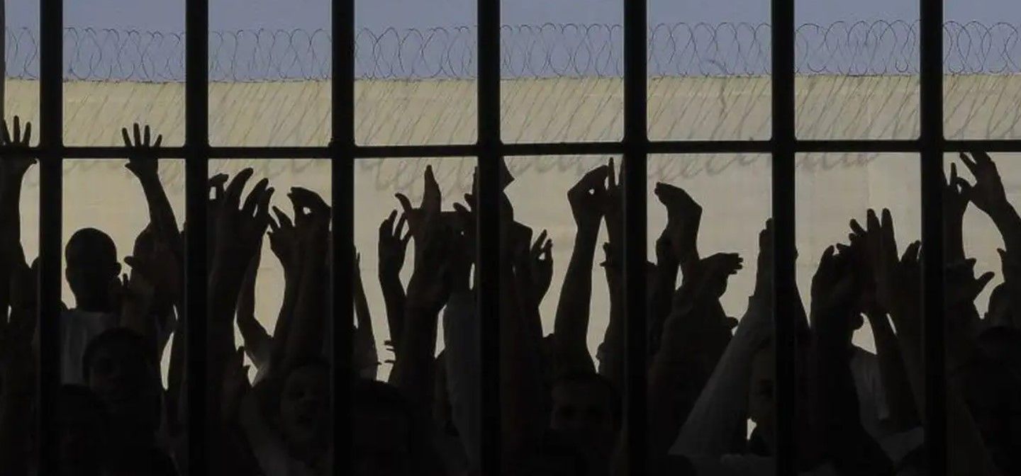 Indulto natalino perdoa multas e exclui condenados por 8 de janeiro