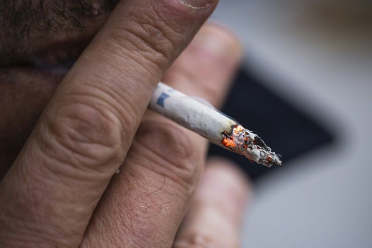 Brasil gastou R$ 150 bi com problemas de saúde relacionados ao cigarro em 2022, mostra estudo