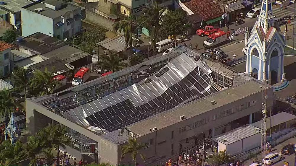 Queda de teto de igreja no Recife: instalação de painéis solares será investigada