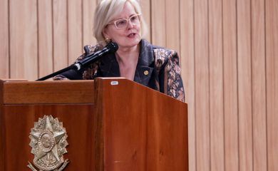 Rosa Weber: combate a fake news motiva discurso de ódio ao jornalismo