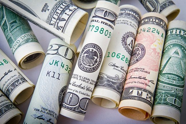 Até onde vai o dólar? Entenda a disparada e o que irá definir o rumo do câmbio