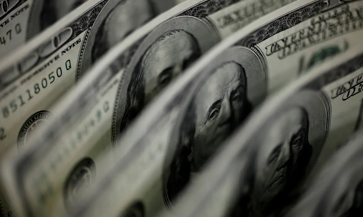 AGU quer apuração de movimentações financeiras antes do tarifaço