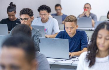 Programa Emprega Jovem MCZ oferece 640 novas vagas em cursos gratuitos