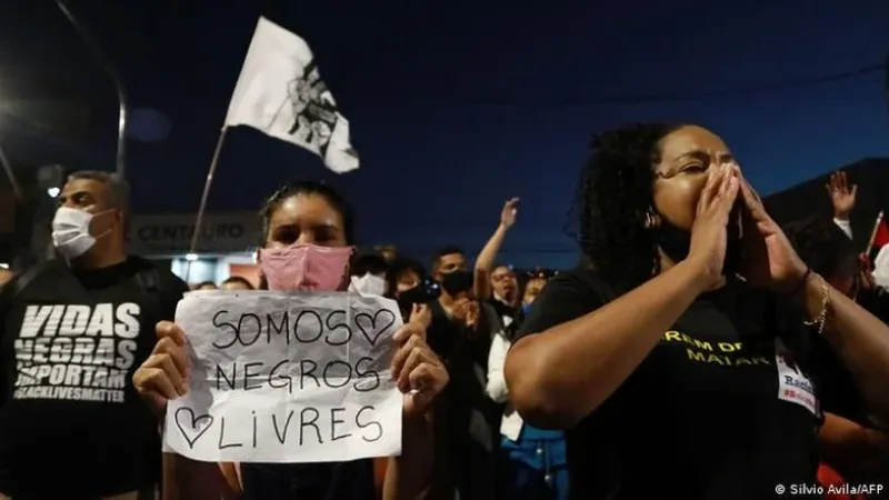 Negros têm 49% mais chance de serem assassinados no Brasil, indica estudo
