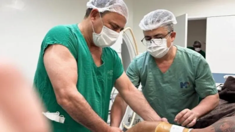 Hospital Metropolitano faz cirurgia ortopédica de alta complexidade para tratar fratura que não consolidou
