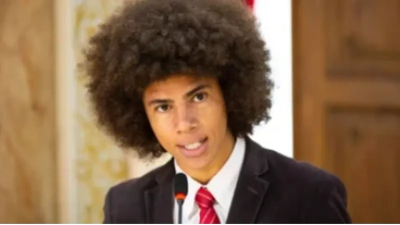 Quem é Renato Freitas, deputado petista que trocou socos com homem em Curitiba