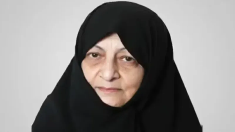 Esposa de Ali Khamenei morre após ataques, afirma imprensa iraniana