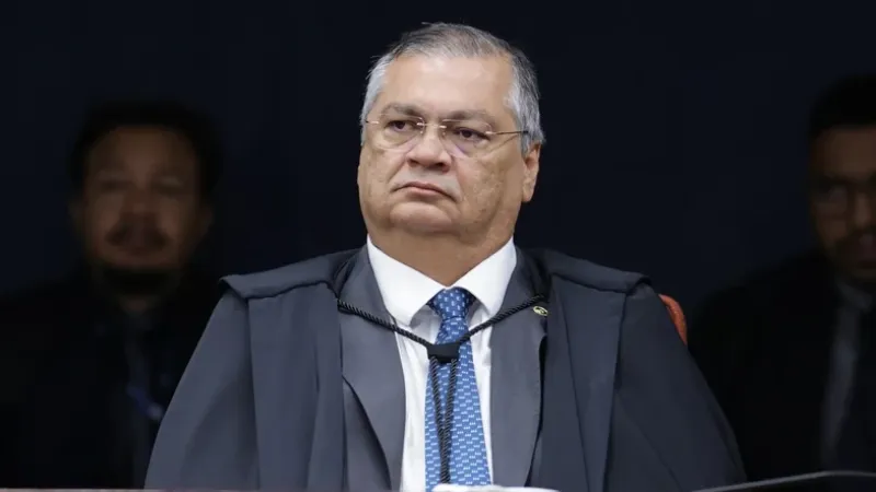 Flávio Dino derruba quebra de sigilo de Lulinha do INSS