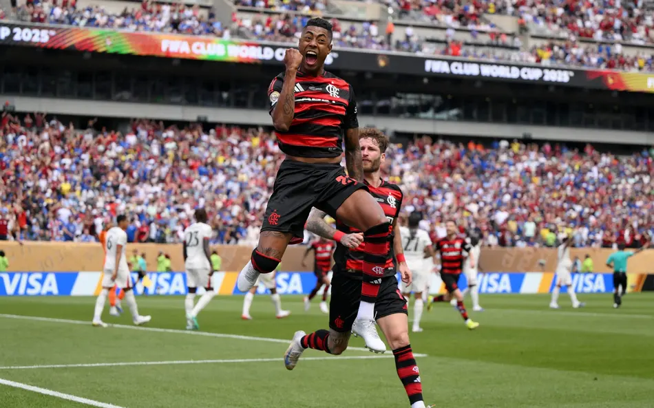 Flamengo domina o Chelsea, vence de virada e se isola na liderança do Mundial