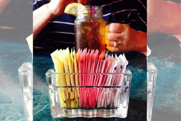 OMS bate martelo e define aspartame como “possivelmente cancerígeno”