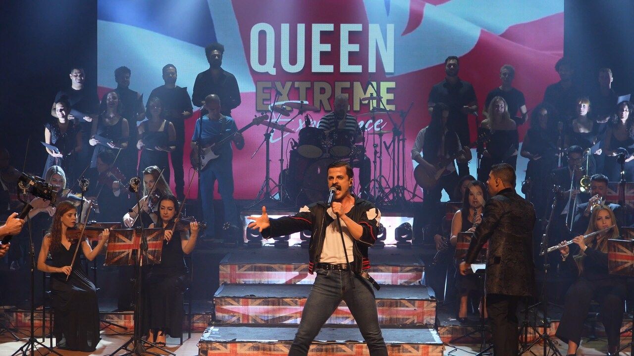 Queen Experience Extreme sobe ao palco do Teatro Gustavo Leite