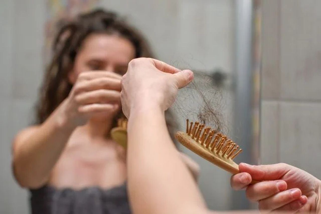 Veja 5 problemas de saúde que podem provocar queda de cabelo