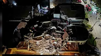 Hotel desaba na Argentina; bombeiros buscam pessoas soterradas