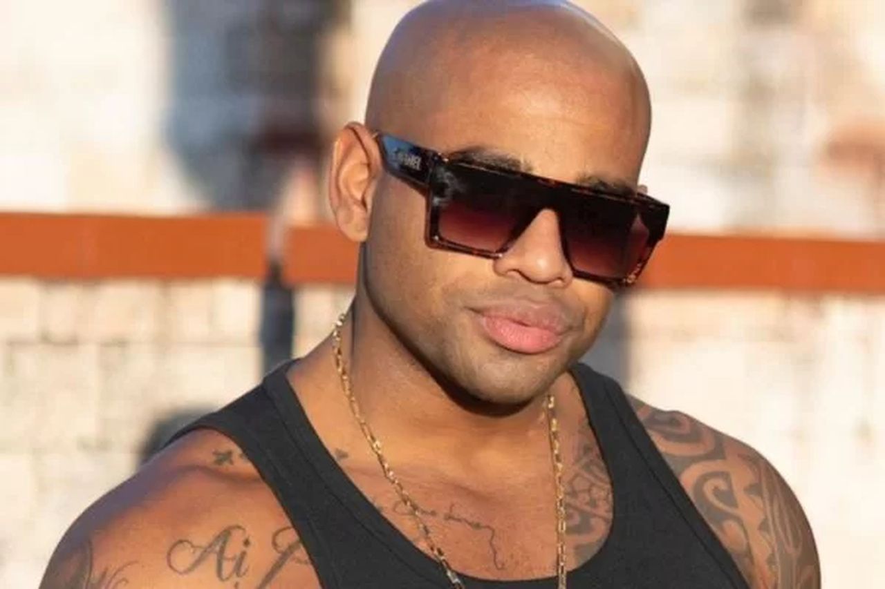 Ex-BBB Cezar Black pode estar em A Fazenda 15. Saiba mais!