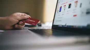 Golpes no Dia das Mães: veja como se proteger nas compras online