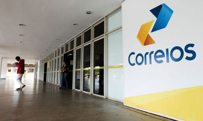 Correios divulga editais para concurso de nível médio e superior