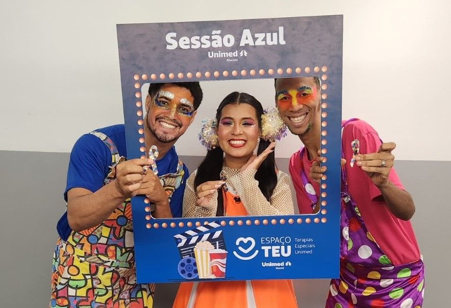 Unimed Maceió promove sessão de cinema para crianças autistas