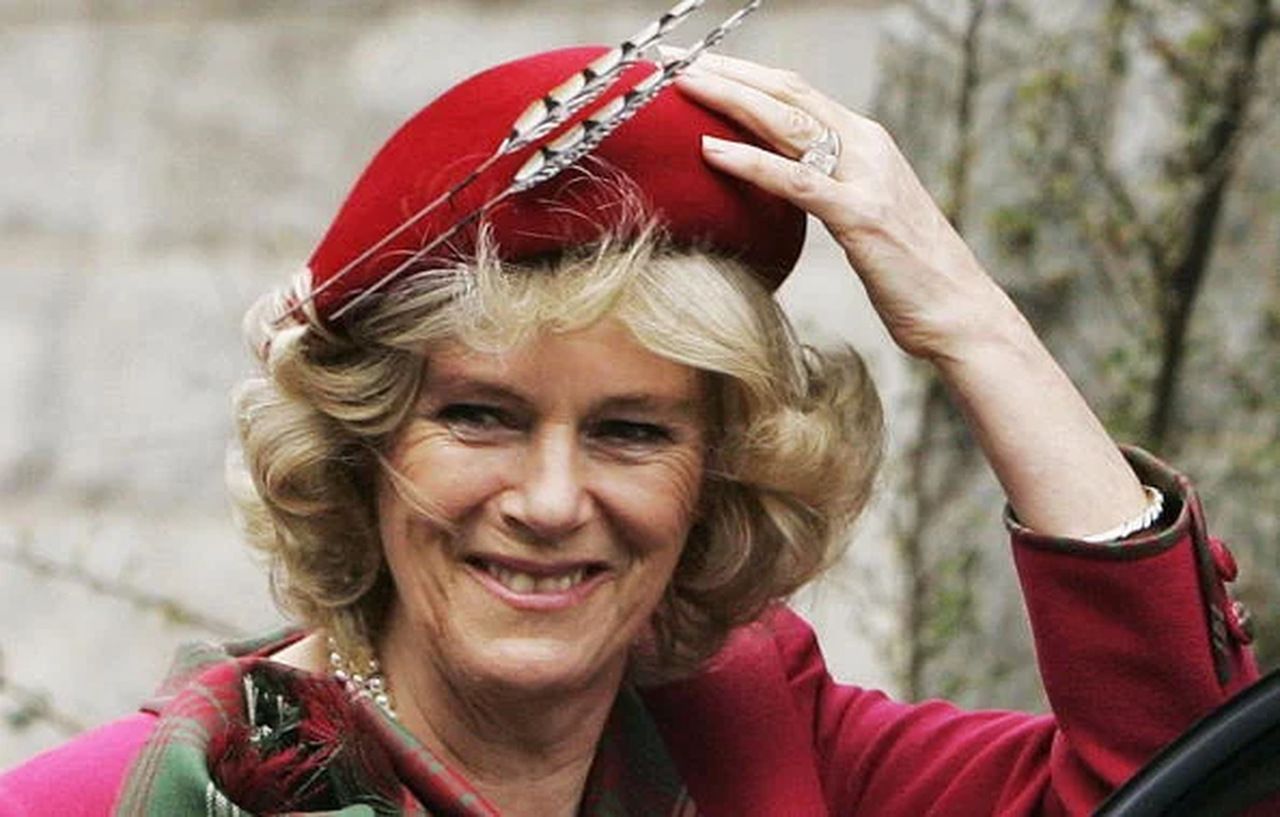 Palácio de Buckingham pode fazer mudança drástica em título de Camilla