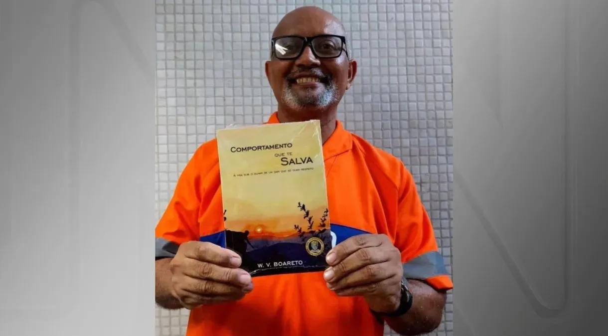 A caminho de Harvard: gari e escritor carioca inicia viagem aos Estados Unidos