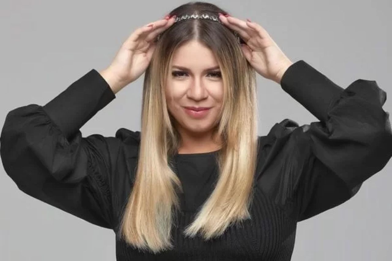 Compartilhar fotos de Marília Mendonça no IML é crime. Veja punições