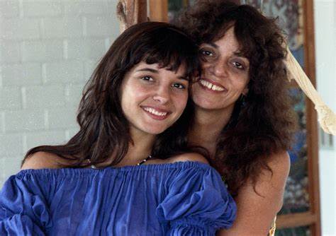 ‘Um dia que dói’: Gloria Perez relembra assassinato da filha, Daniella, que completa 31 anos